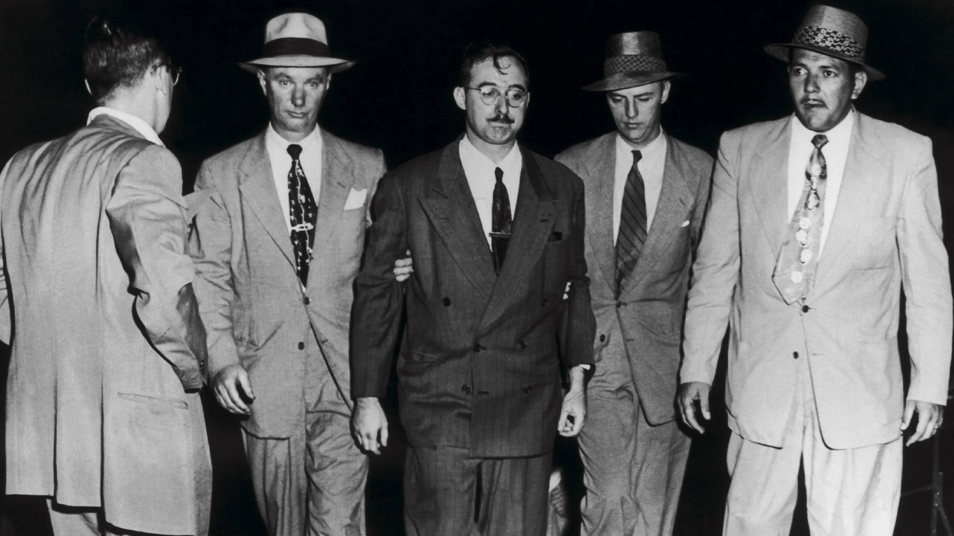 The Rosenbergs: Atomic Spies